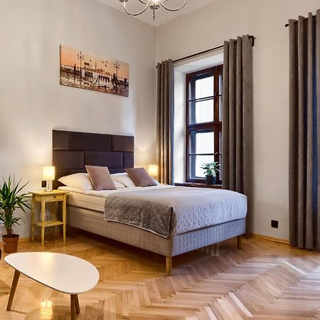 Comfortable Apartments In The Old Town Of Cracovia Esterno foto