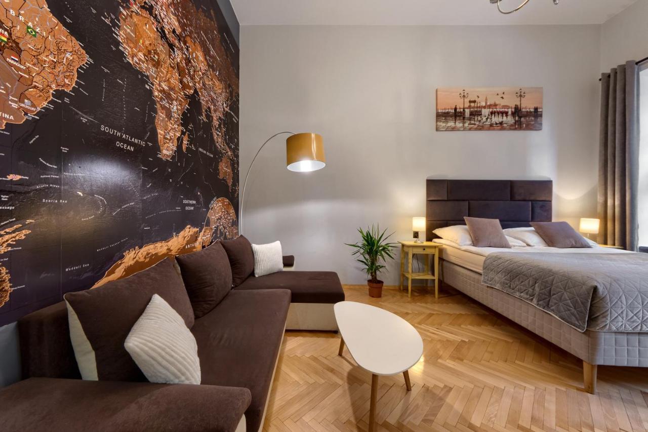 Comfortable Apartments In The Old Town Of Cracovia Esterno foto