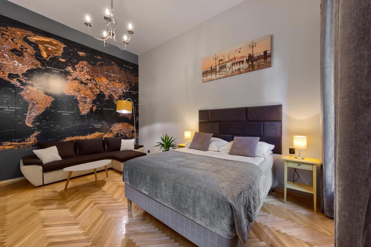 Comfortable Apartments In The Old Town Of Cracovia Esterno foto